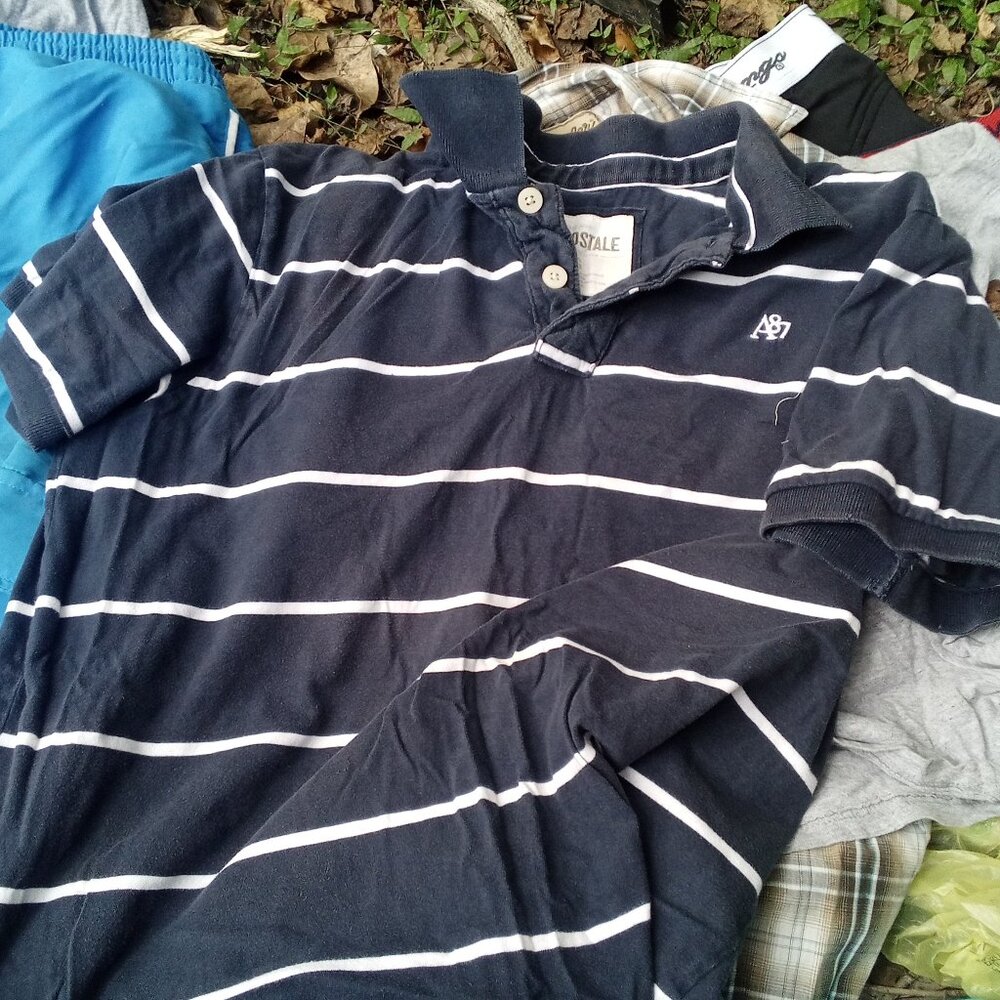 Men's lightly worn Aeropostale shirt